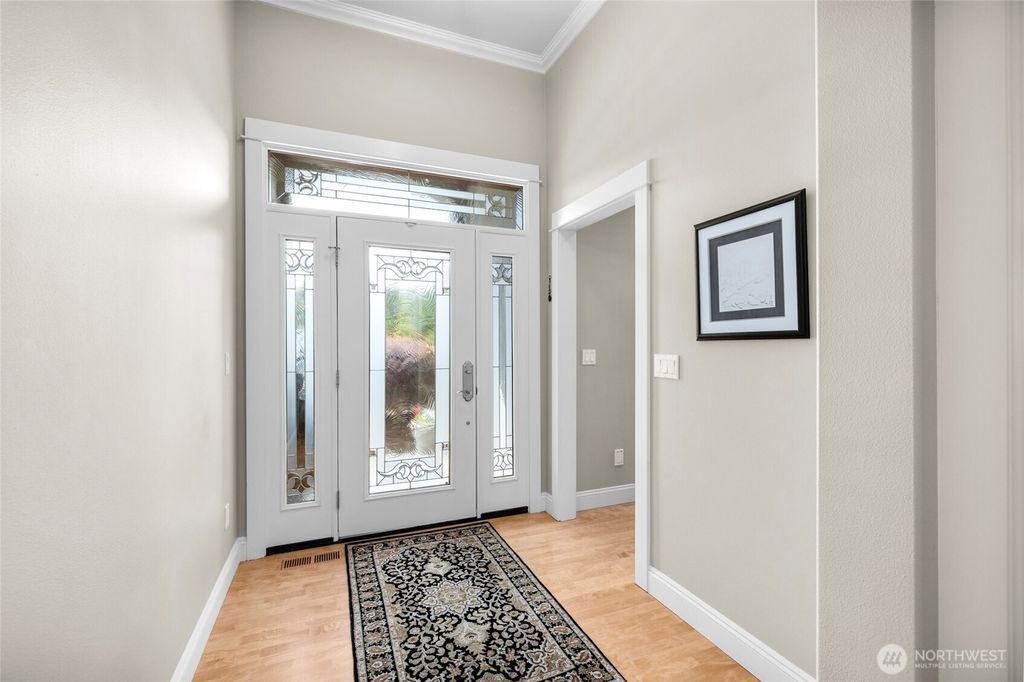 Photo of 1808 Bakerview Court, Mount Vernon, WA 98274 (MLS # 2552726)