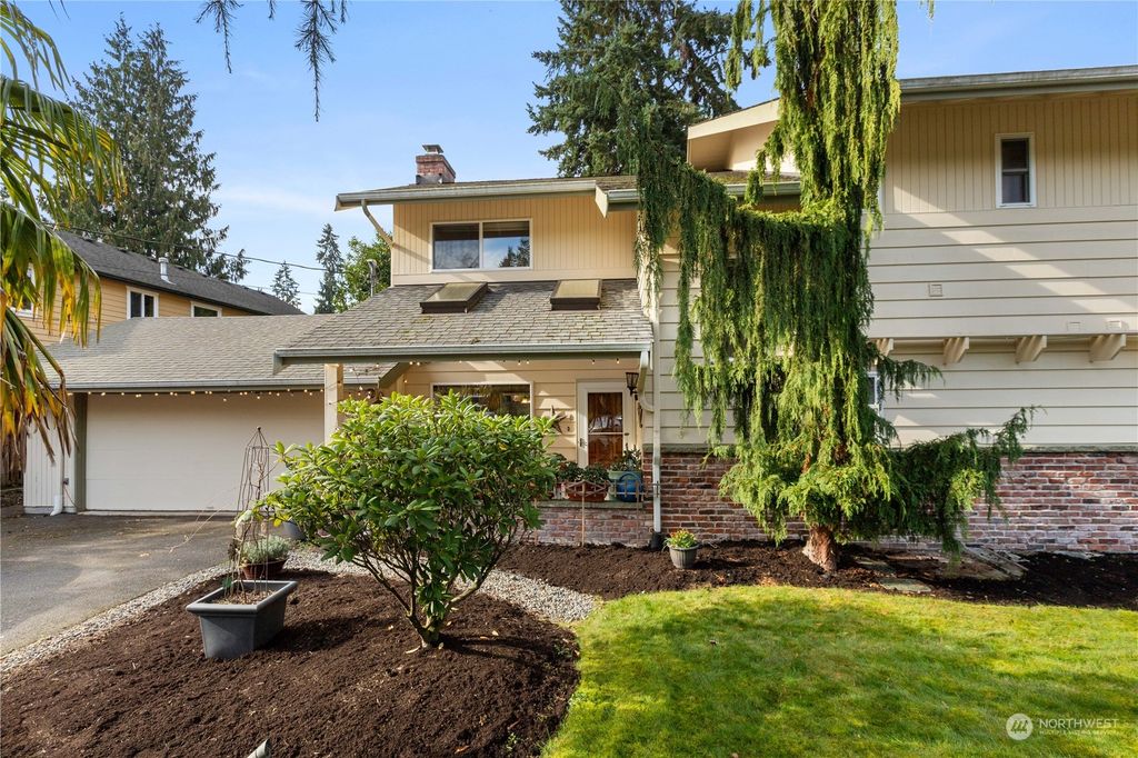 Photo of 18614 78th Place W, Edmonds, WA 98026 (MLS # 2189700)