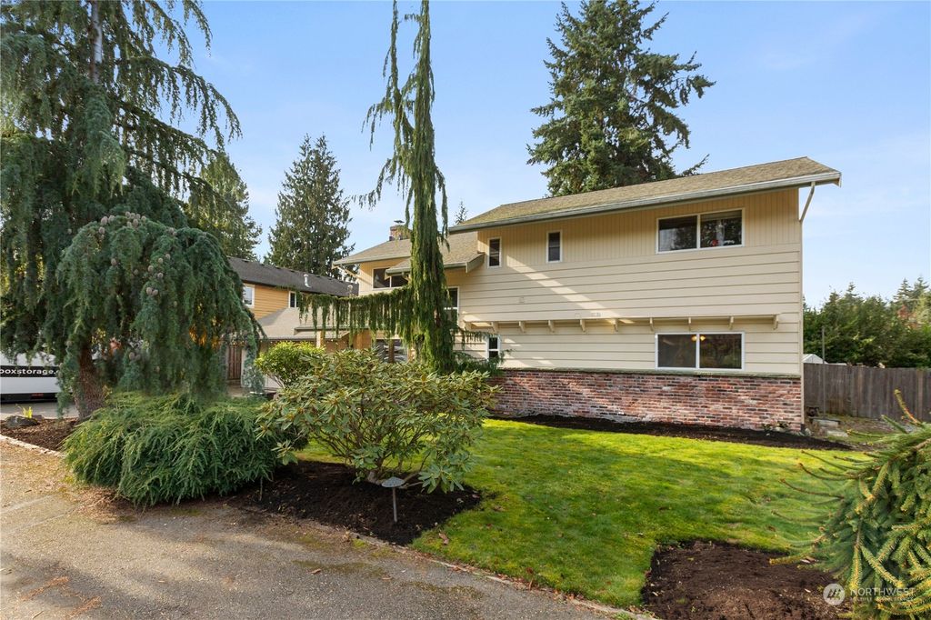 Photo of 18614 78th Place W, Edmonds, WA 98026 (MLS # 2189700)