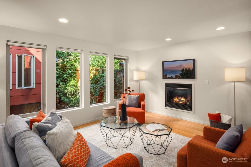 Photo of 2126 S State Street, Seattle, WA 98144 (MLS # 2284563)