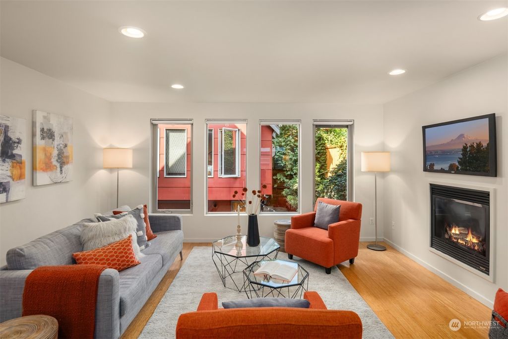 Photo of 2126 S State Street, Seattle, WA 98144 (MLS # 2284563)