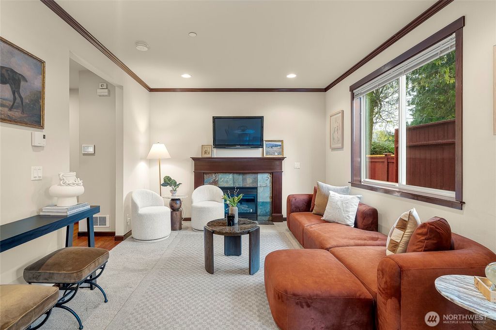 Photo of 20920 2nd Avenue W #A, Lynnwood, WA 98036 (MLS # 2504646)