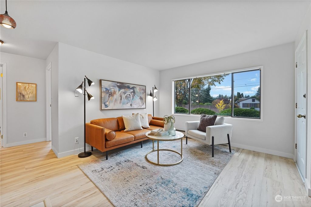 Photo of 13702 Ashworth Avenue N, Seattle, WA 98133 (MLS # 2306141)