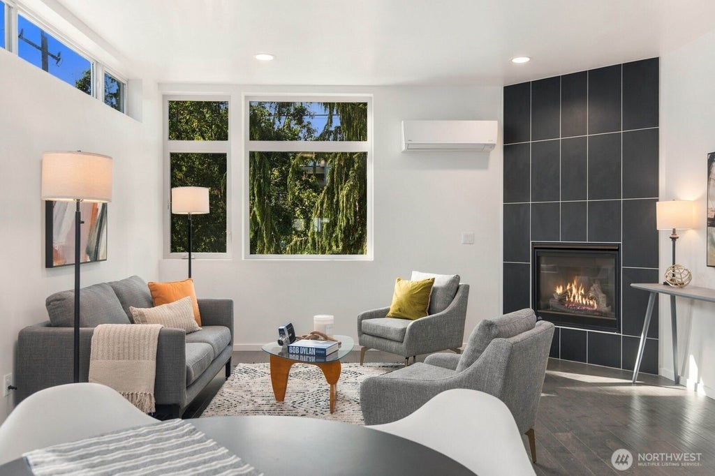Photo of 304 26th Avenue S #C, Seattle, WA 98144 (MLS # 2586843)