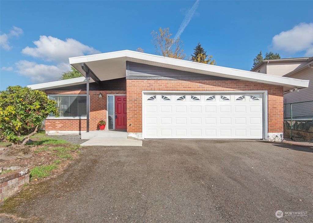 Photo of 6148 S 125th Street, Seattle, WA 98178 (MLS # 2298980)