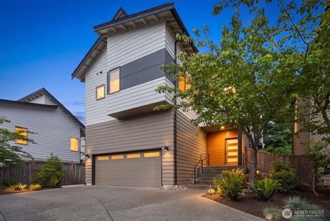 Photo of 13110 SE 219th Place, Kent, WA 98031 (MLS # 2526607)
