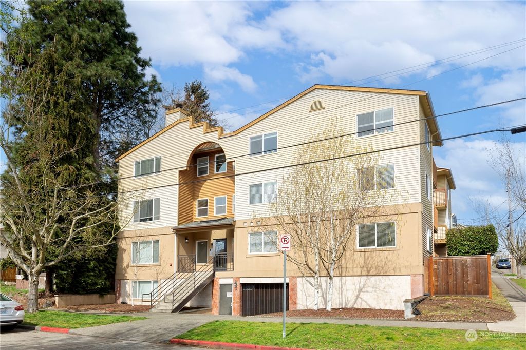 Photo of 1154 N 92nd Street #33, Seattle, WA 98103 (MLS # 2216044)