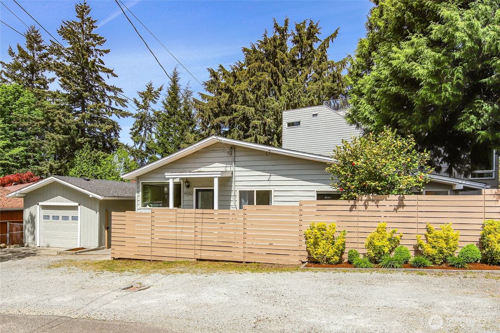 Photo of 4002 SW Webster Street, Seattle, WA 98136 (MLS # 2373359)