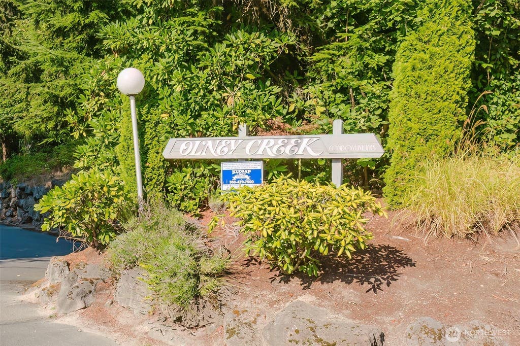 Photo of 2969 SE Mile Hill Drive #E2, Port Orchard, WA 98366 (MLS # 2553739)