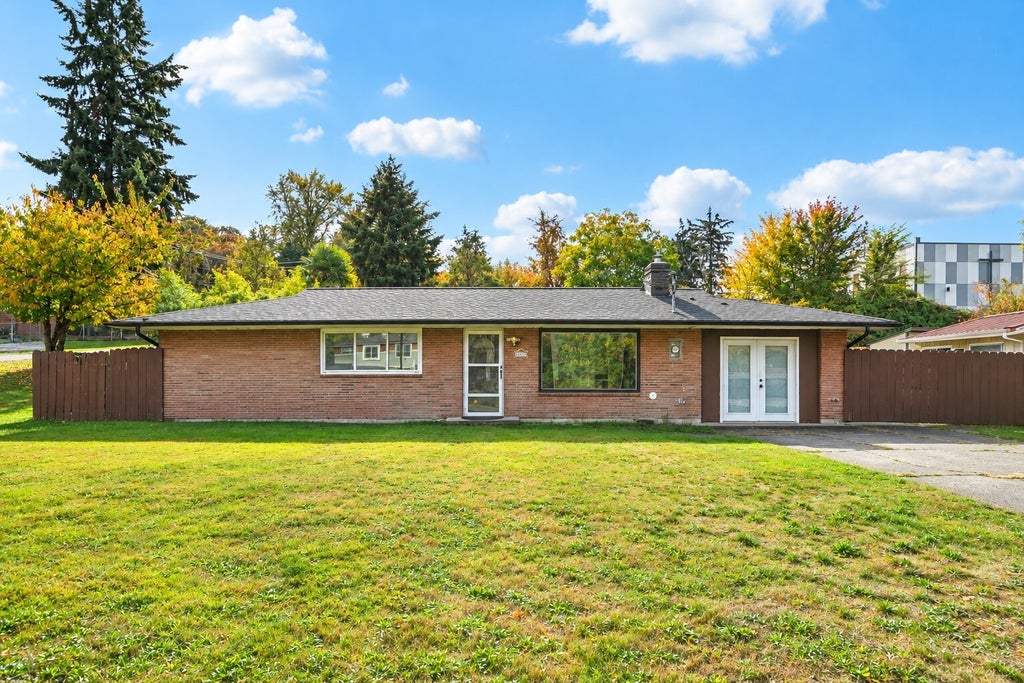 Photo of 1649 S 223rd Street, Des Moines, WA 98198 (MLS # 2598648)