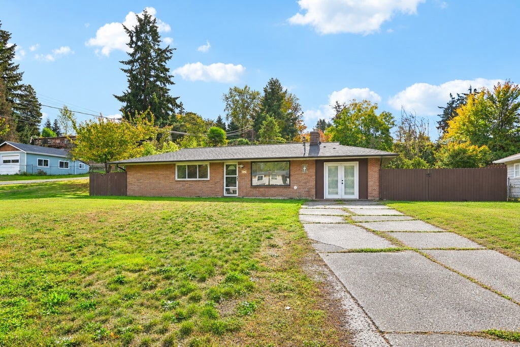 Photo of 1649 S 223rd Street, Des Moines, WA 98198 (MLS # 2598648)