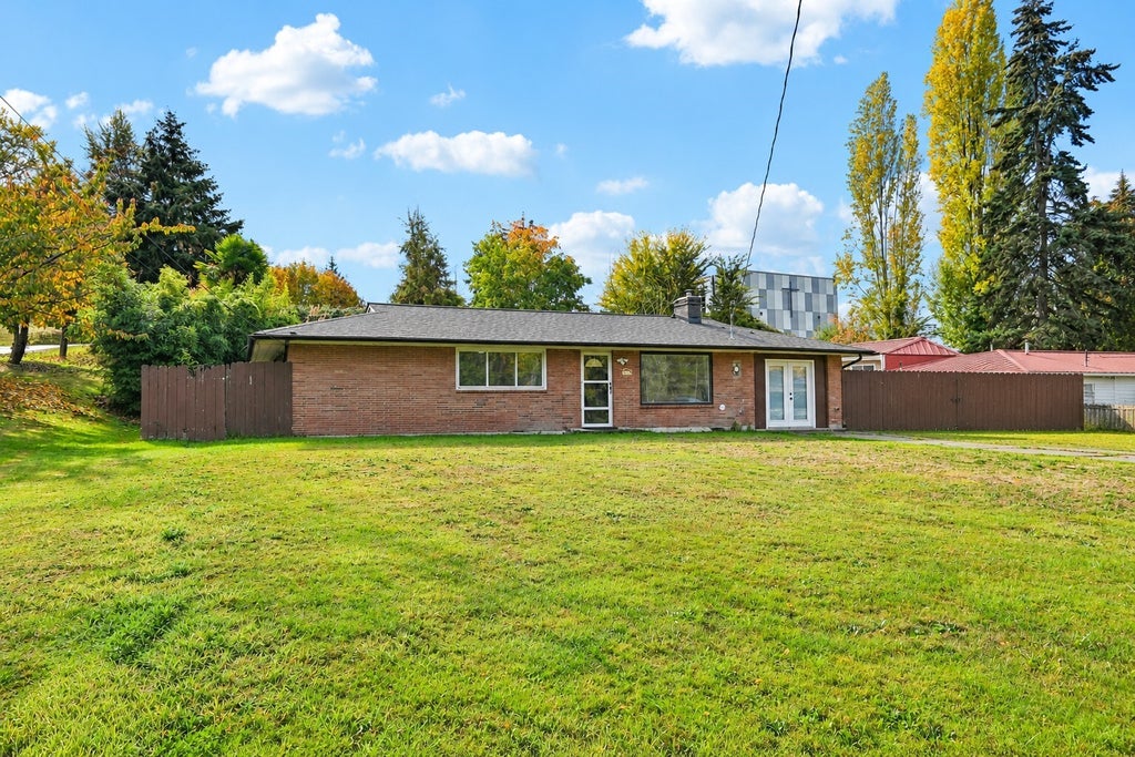 Photo of 1649 S 223rd Street, Des Moines, WA 98198 (MLS # 2598648)