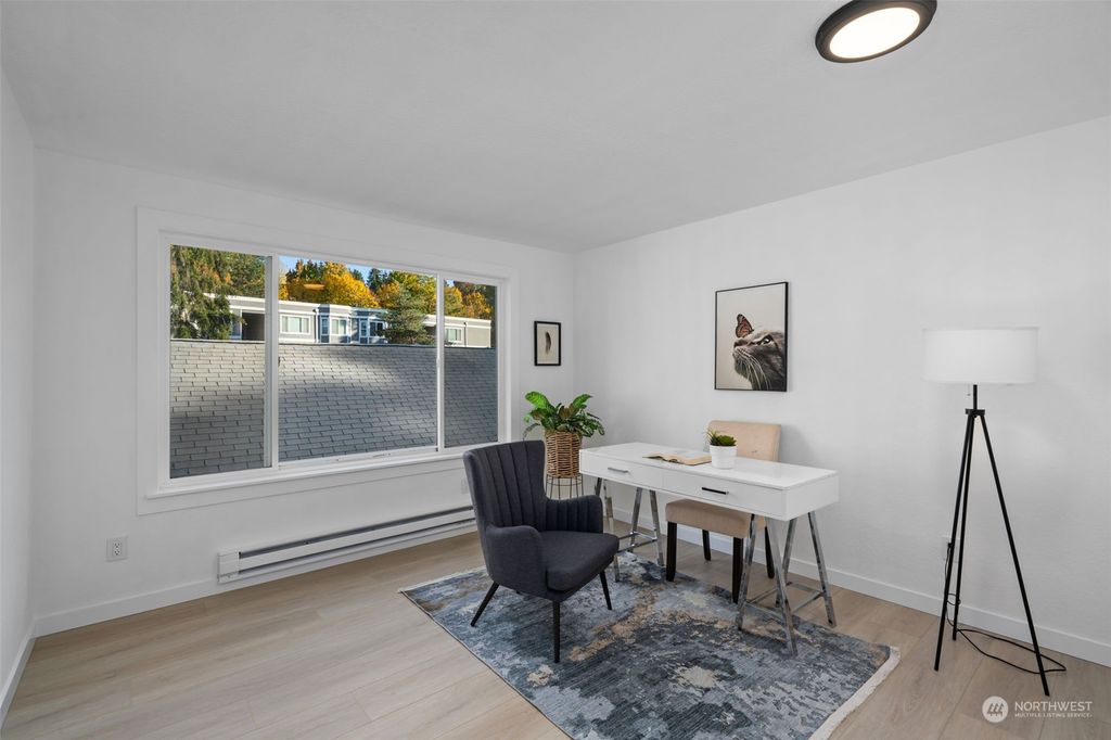 Photo of 4202 Factoria Boulevard SE #D5, Bellevue, WA 98006 (MLS # 2304805)