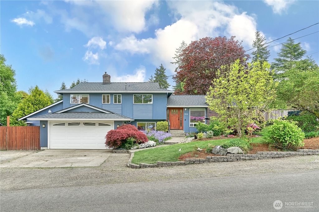 Photo of 15722 62nd Place NE, Kenmore, WA 98028 (MLS # 2367863)