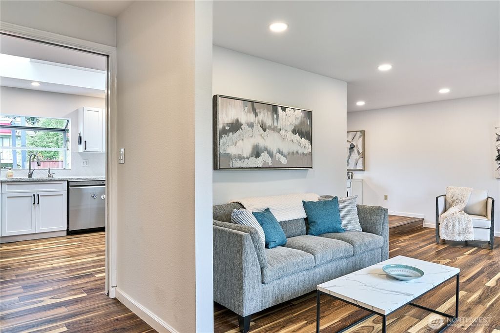 Photo of 15722 62nd Place NE, Kenmore, WA 98028 (MLS # 2367863)