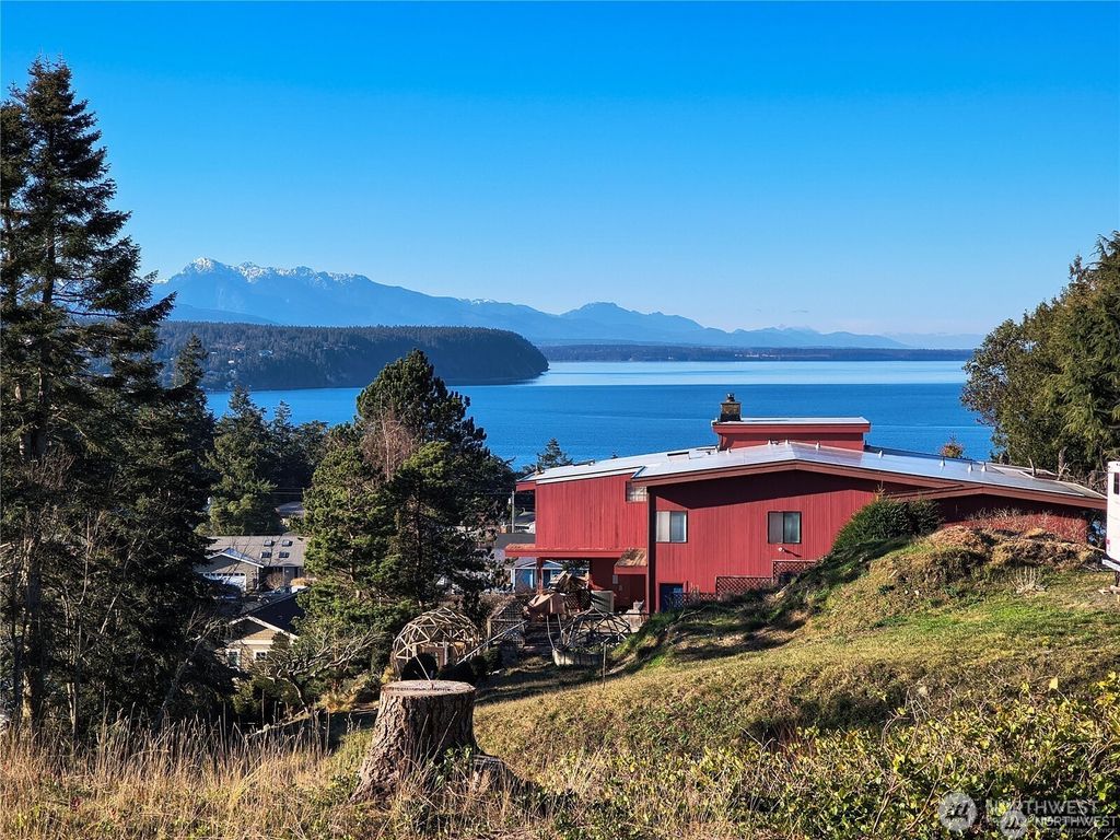 Photo of 188 S Rhododendron Dr. Dr, Port Townsend, WA 98368 (MLS # 2513360)