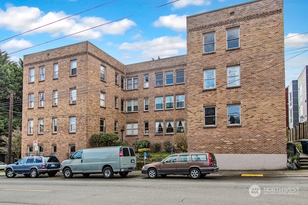 Photo of 1427 3rd Avenue W #9, Seattle, WA 98119 (MLS # 2208375)