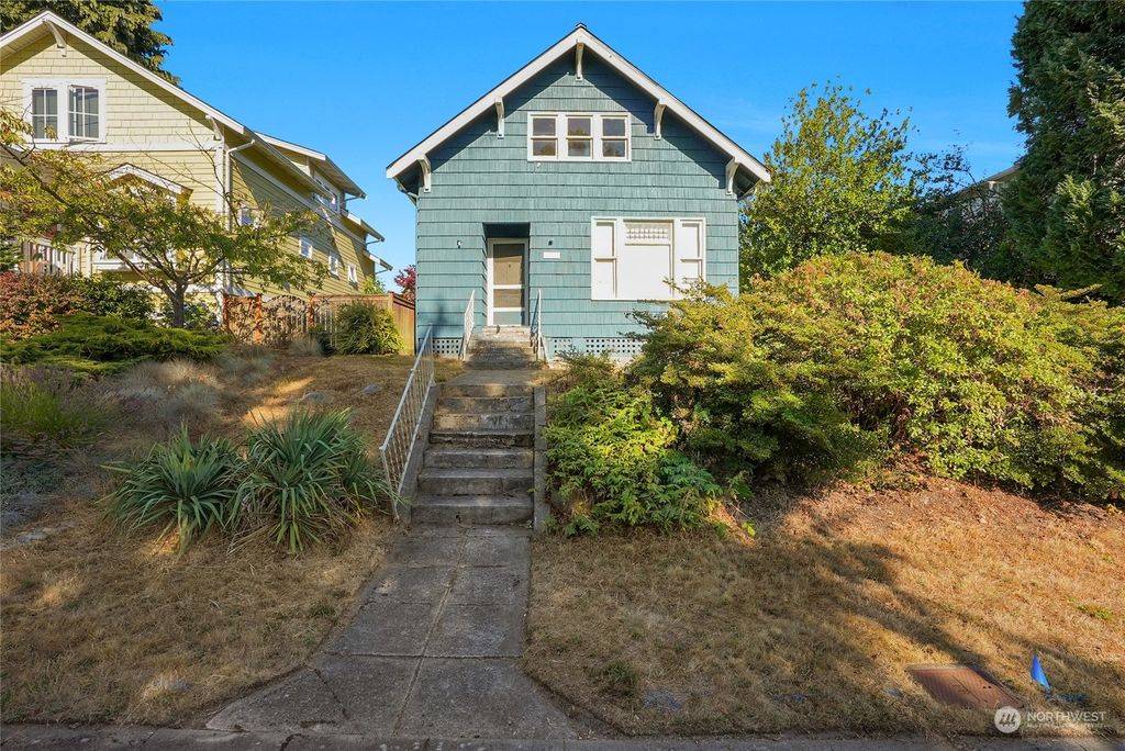 Photo of 1513 Wetmore Avenue, Everett, WA 98201 (MLS # 2150921)