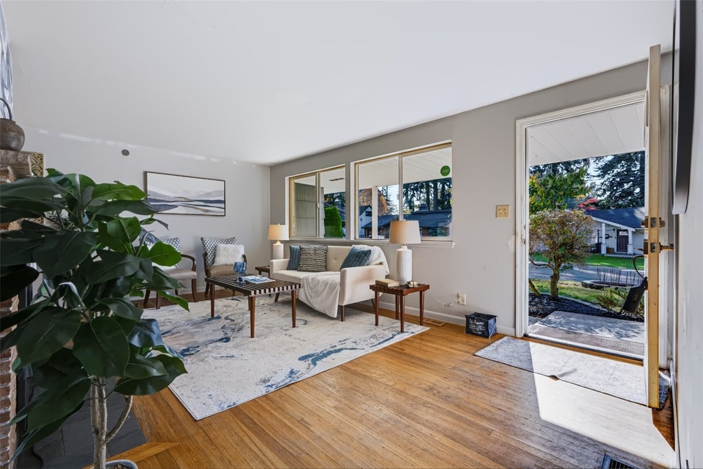 Photo of 1204 N 172nd Street, Shoreline, WA 98133 (MLS # 2594897)