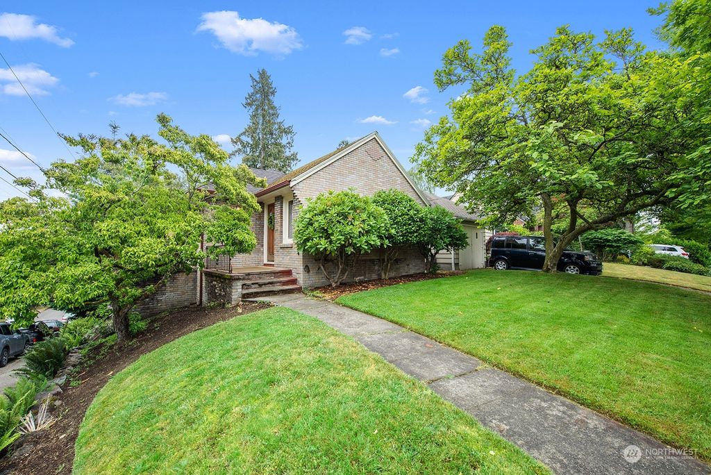 Photo of 8010 21st Avenue NE, Seattle, WA 98115 (MLS # 2126096)