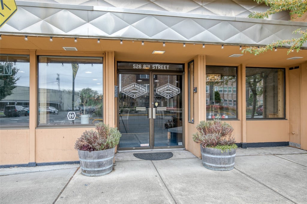 Photo of 526 8th Street, Hoquiam, WA 98550 (MLS # 2597955)