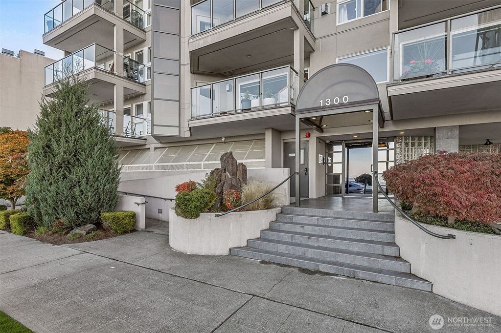 Photo of 1300 Alki Avenue SW #100, Seattle, WA 98116 (MLS # 2404431)