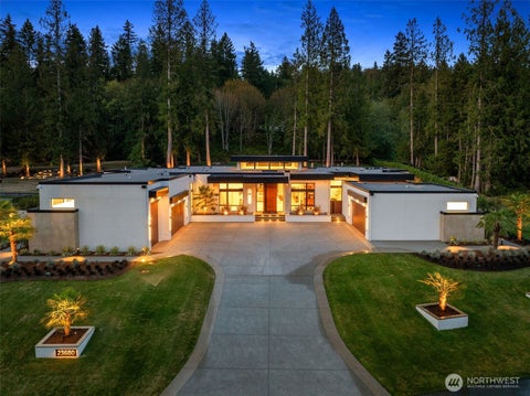 Photo of 23680 NE 39th Place, Redmond, WA 98053 (MLS # 2573385)