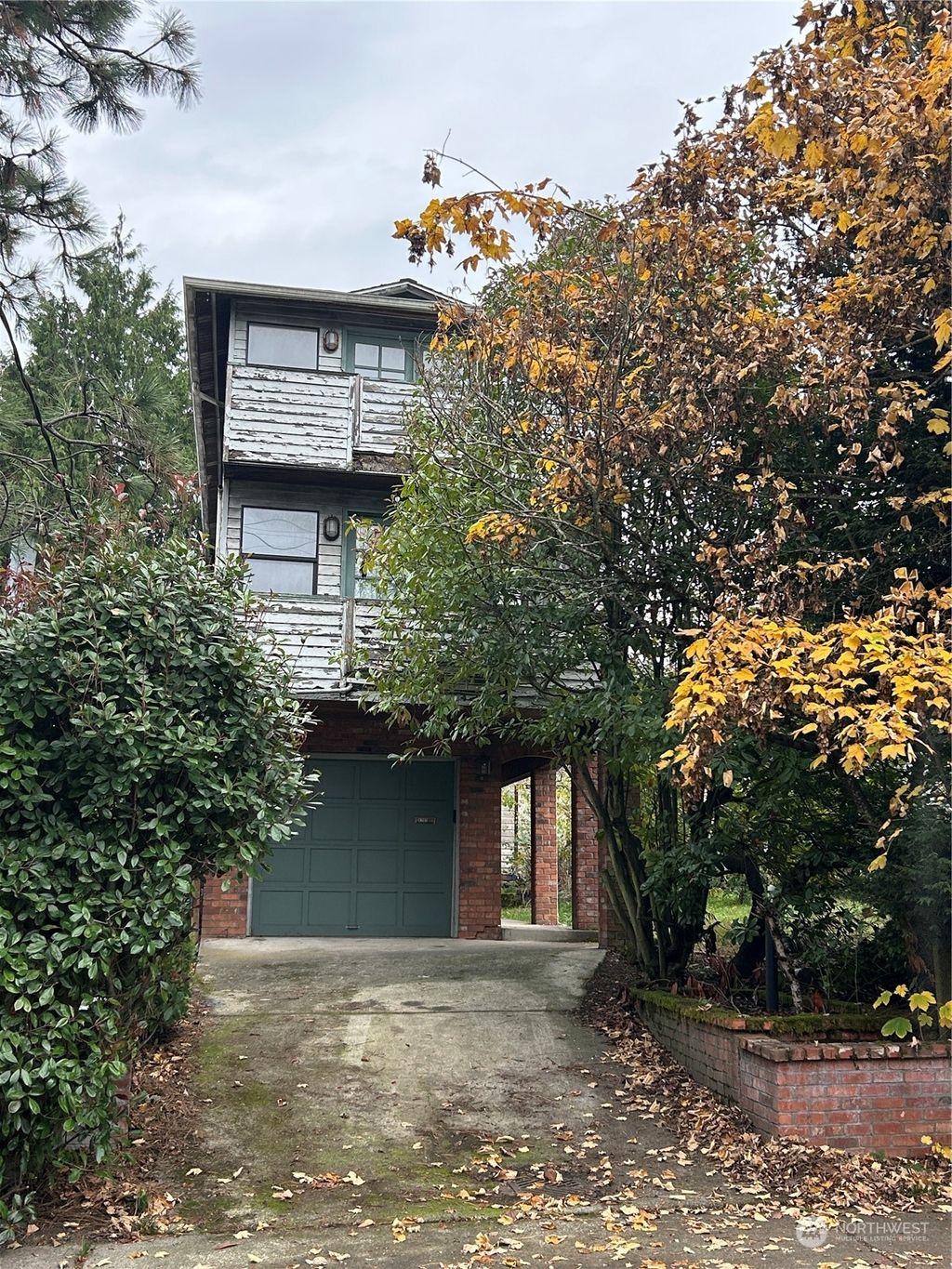 Photo of 4202 26th Avenue SW, Seattle, WA 98106 (MLS # 2309688)