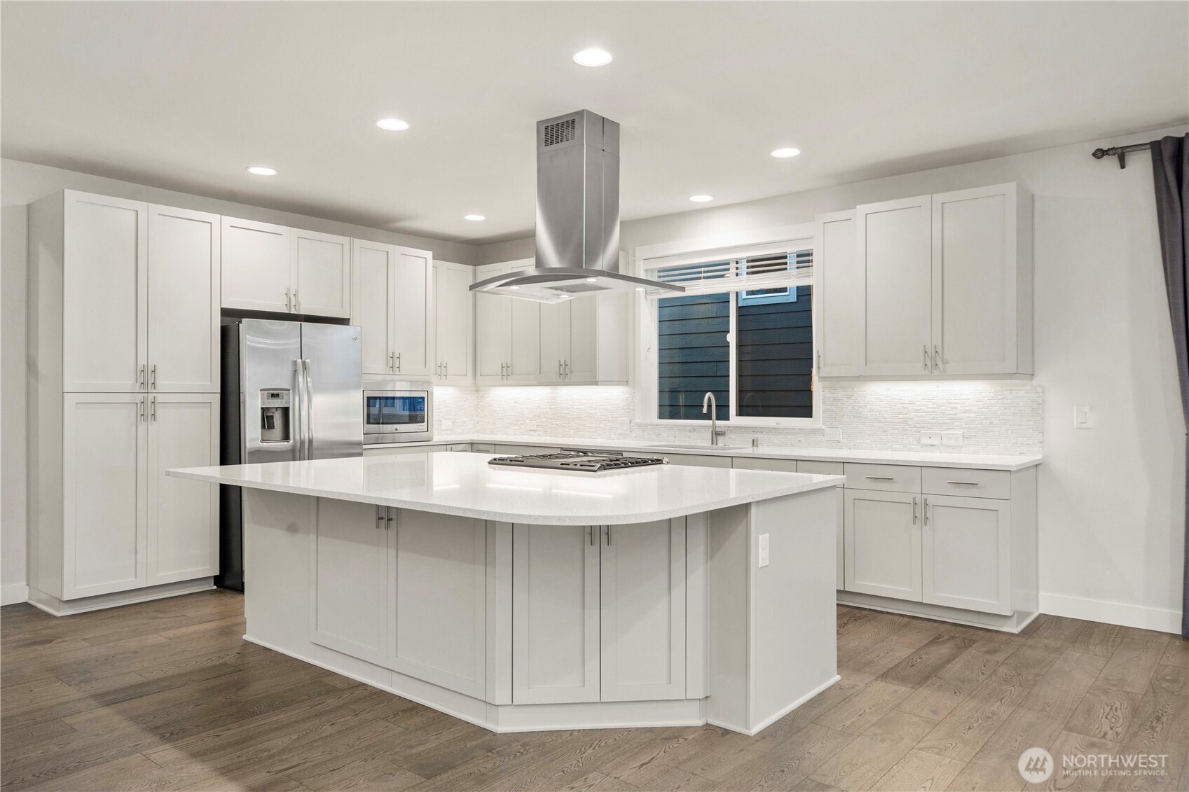 5311 Waldron Drive NE