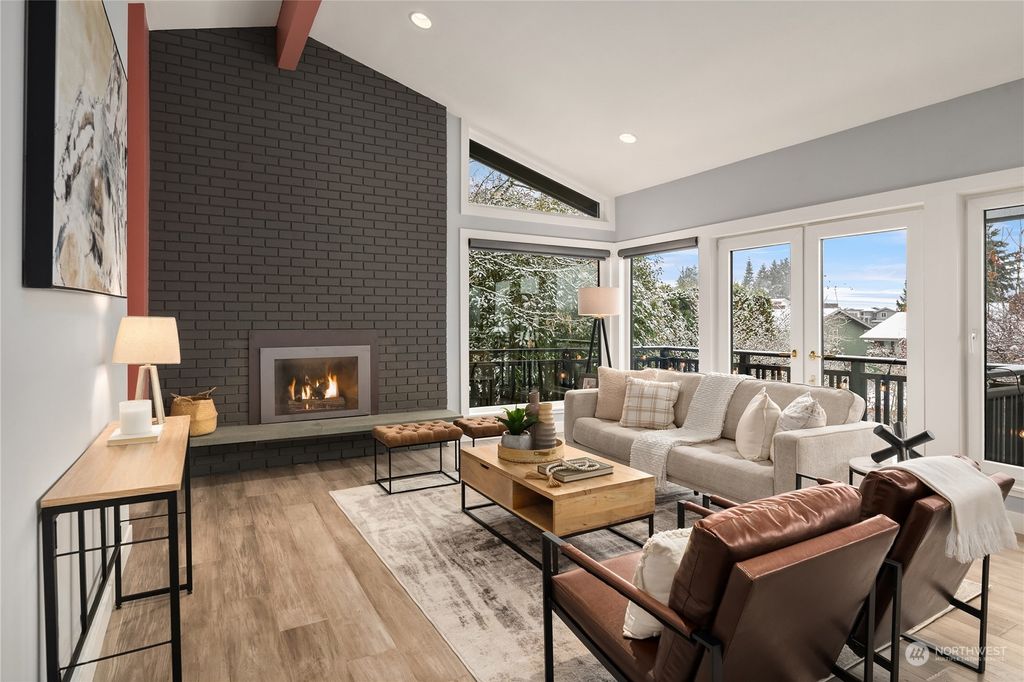 Photo of 6202 105th Avenue NE, Kirkland, WA 98033 (MLS # 2020356)