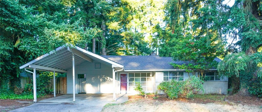 Photo of 116 164th Avenue NE, Bellevue, WA 98008 (MLS # 2280389)