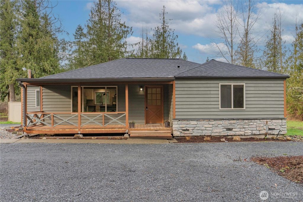 Photo of 39618 E meridian, Eatonville, WA 98328 (MLS # 2524590)