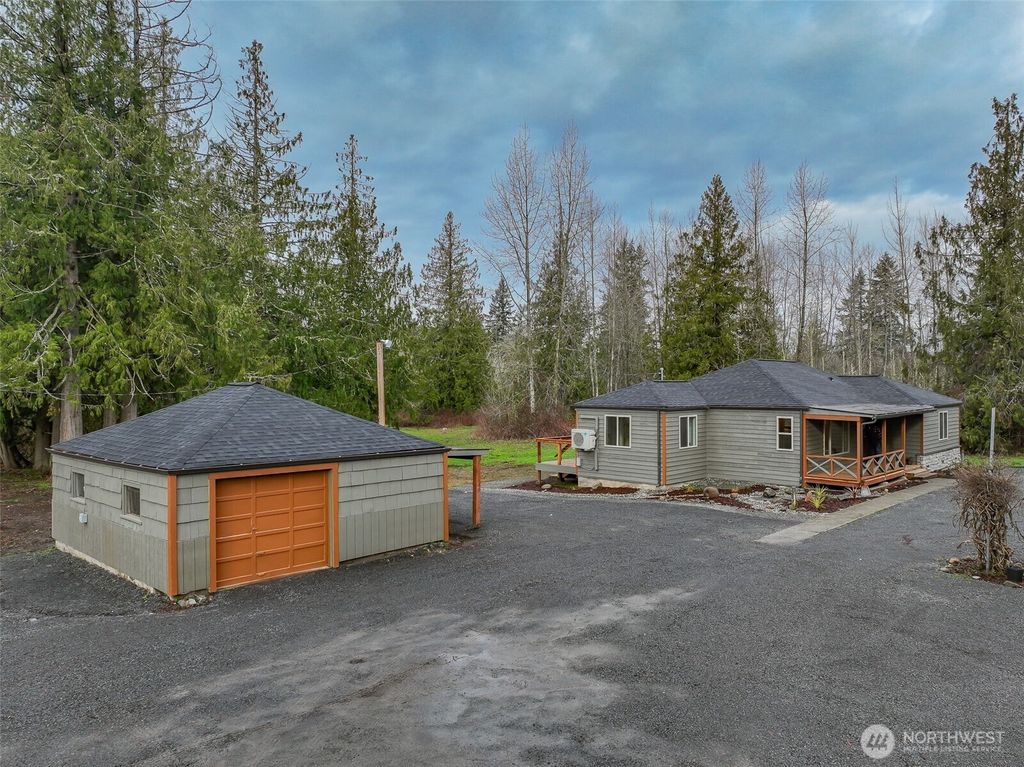 Photo of 39618 E meridian, Eatonville, WA 98328 (MLS # 2524590)