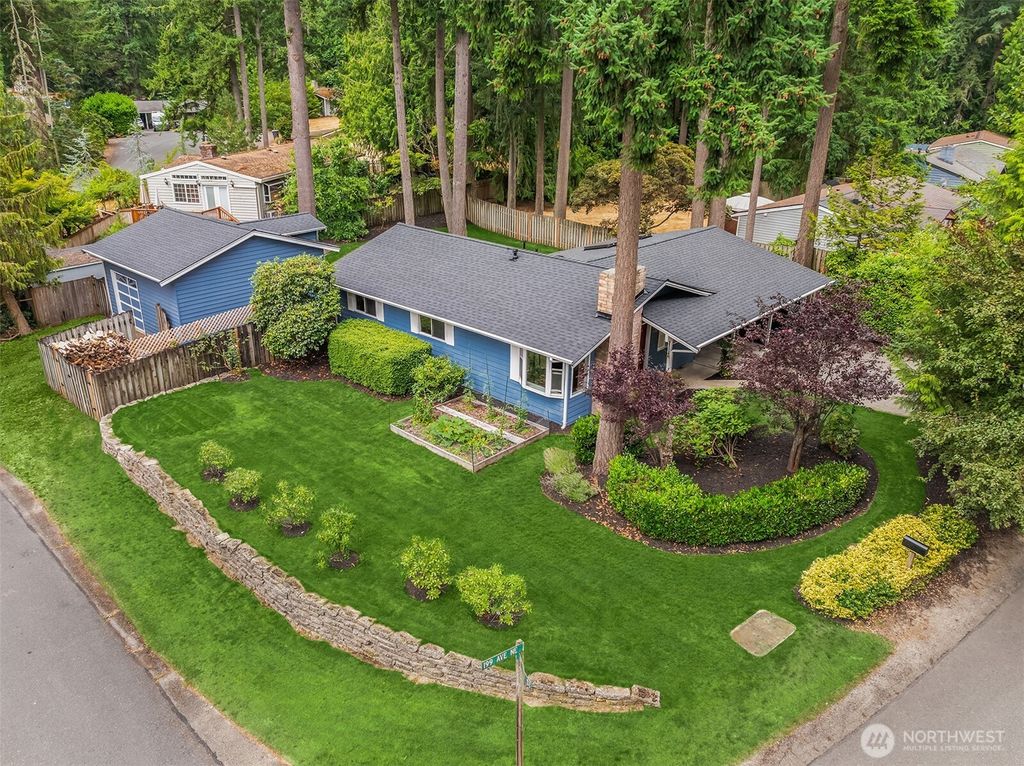 Photo of 17803 199th Avenue NE, Woodinville, WA 98077 (MLS # 2395152)