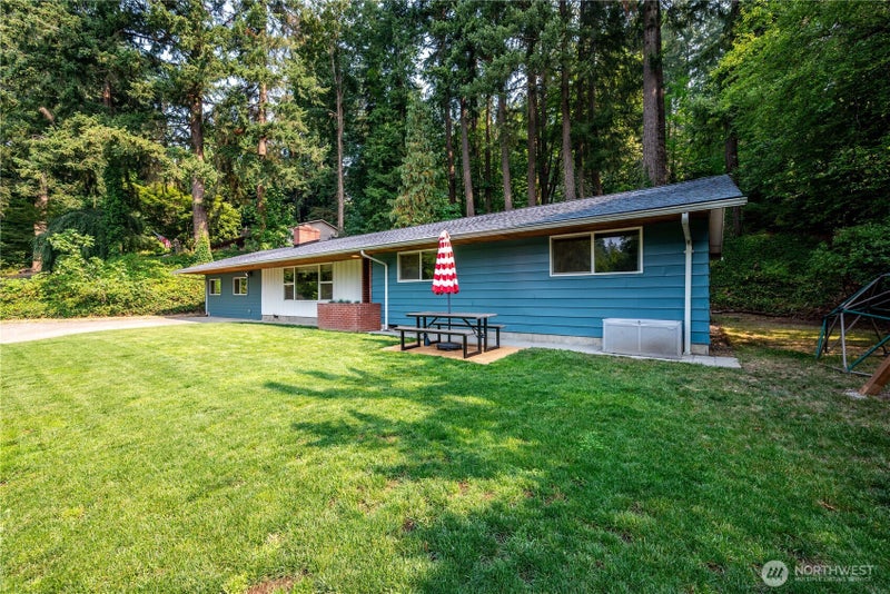 2315 Lynnwood Drive