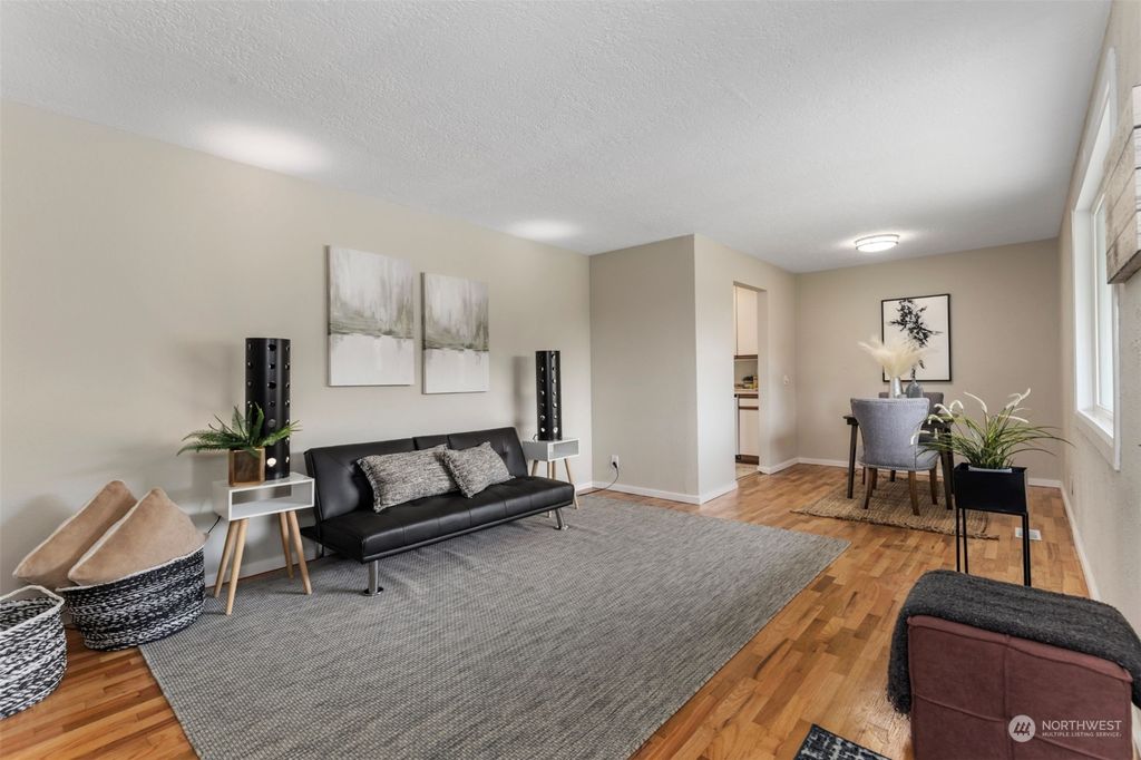 Photo of 15006 133rd Avenue, Renton, WA 98058 (MLS # 2224097)