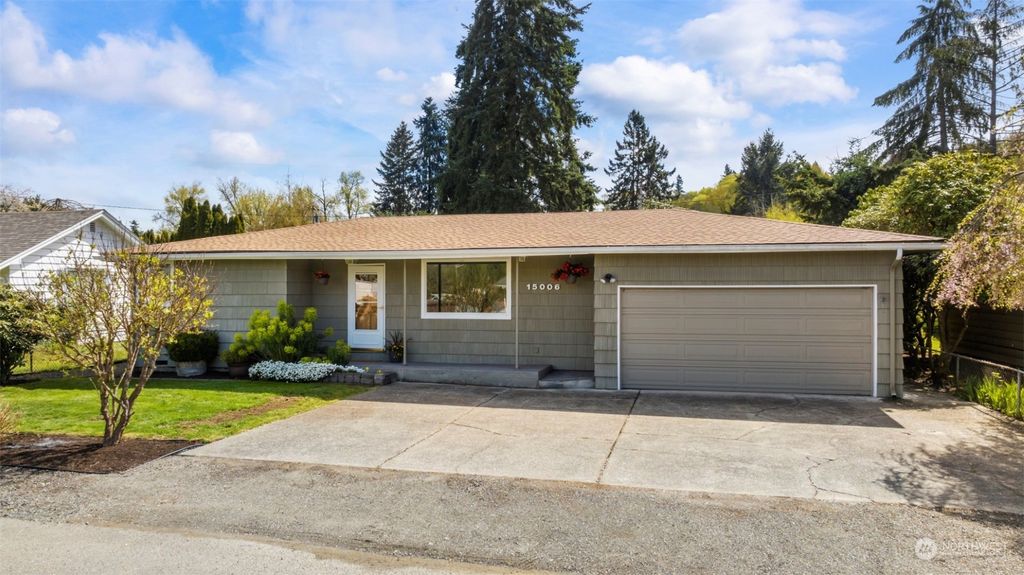 Photo of 15006 133rd Avenue, Renton, WA 98058 (MLS # 2224097)