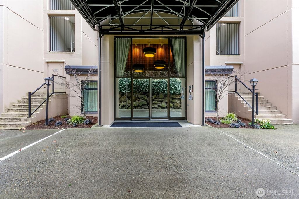 Photo of 100 Ward Street #606, Seattle, WA 98109 (MLS # 2483488)