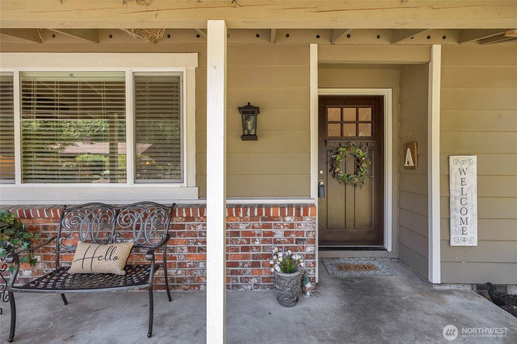 Photo of 12600 54th Avenue NE, Marysville, WA 98271 (MLS # 2385443)