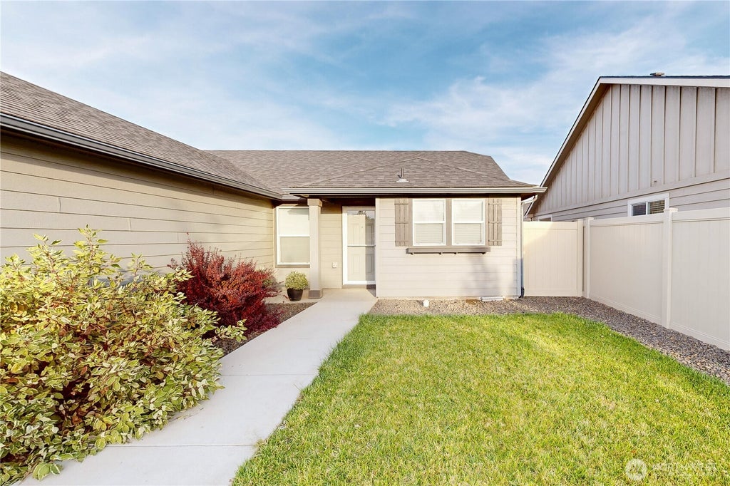 Photo of 1494 Michele Avenue, Walla Walla, WA 99362 (MLS # 2575655)