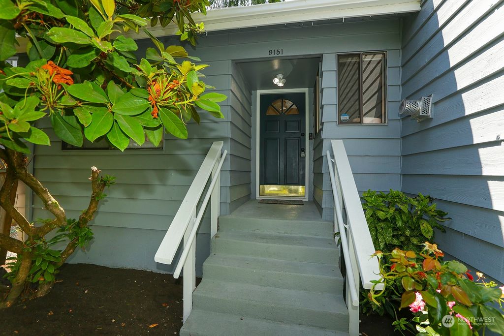 Photo of 9151 20th Avenue NE, Seattle, WA 98115 (MLS # 2272011)