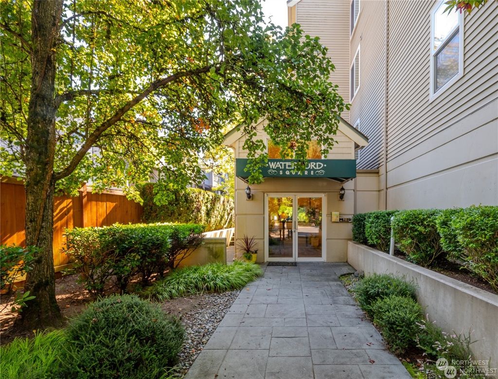 Photo of 6831 NE 170th Street #305, Kenmore, WA 98028 (MLS # 2328729)