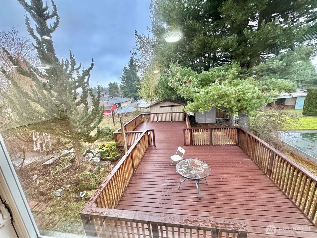 Photo of 19431 107TH Avenue SE, Renton, WA 98055 (MLS # 2471008)