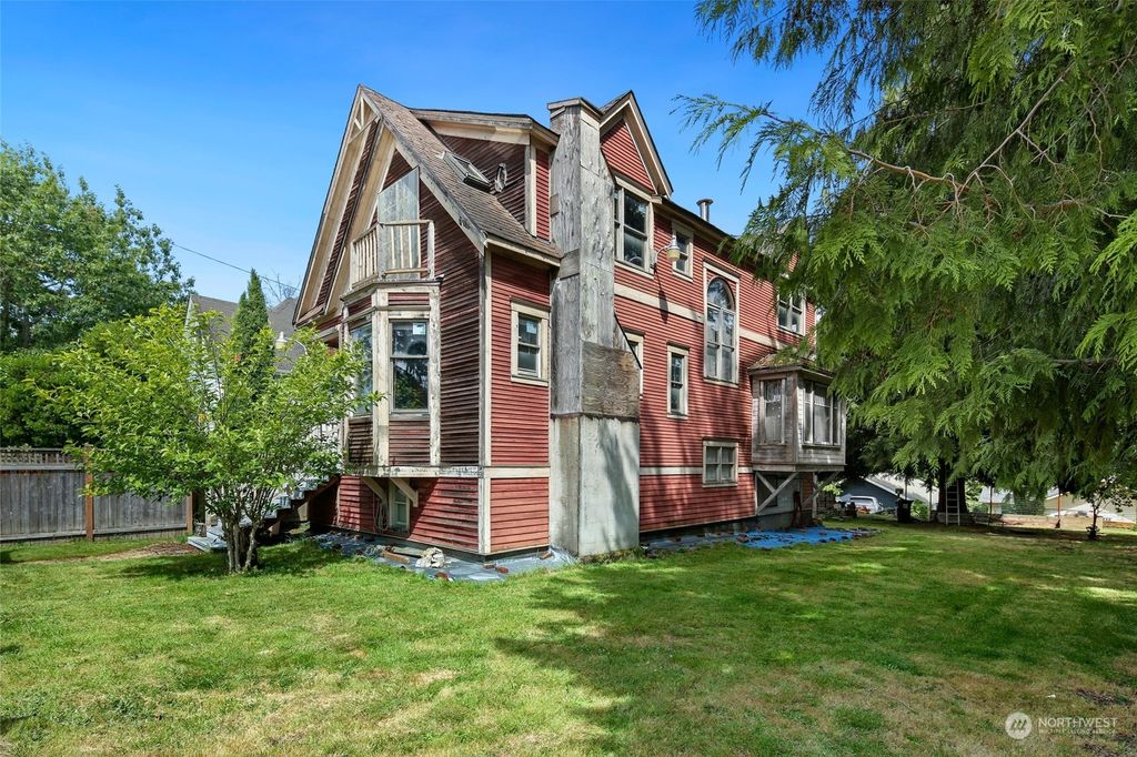 Photo of 3936 S Angeline Street, Seattle, WA 98118 (MLS # 2256346)