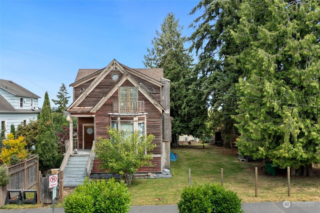 Photo of 3936 S Angeline Street, Seattle, WA 98118 (MLS # 2256346)