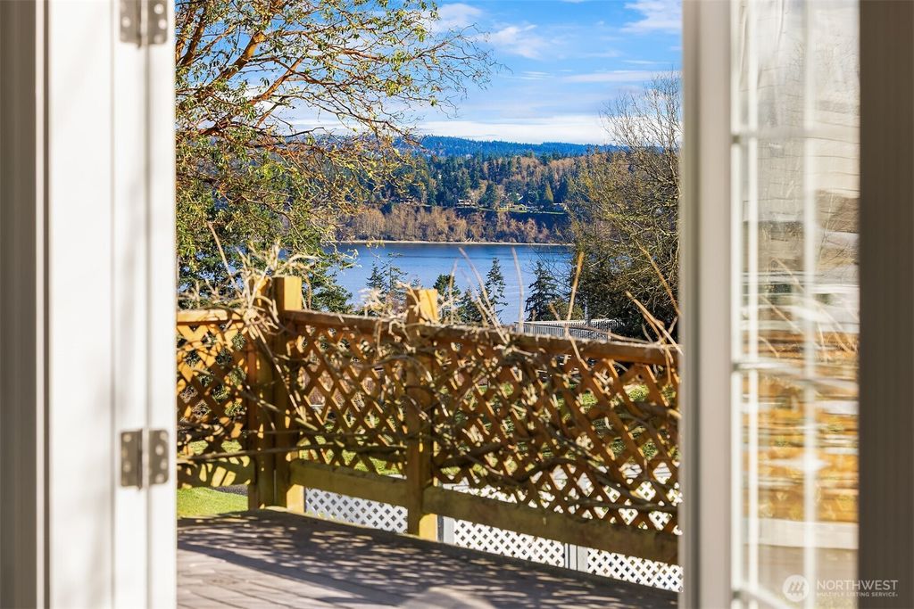 Photo of 1316 Backswing Lane, Freeland, WA 98249 (MLS # 2494538)