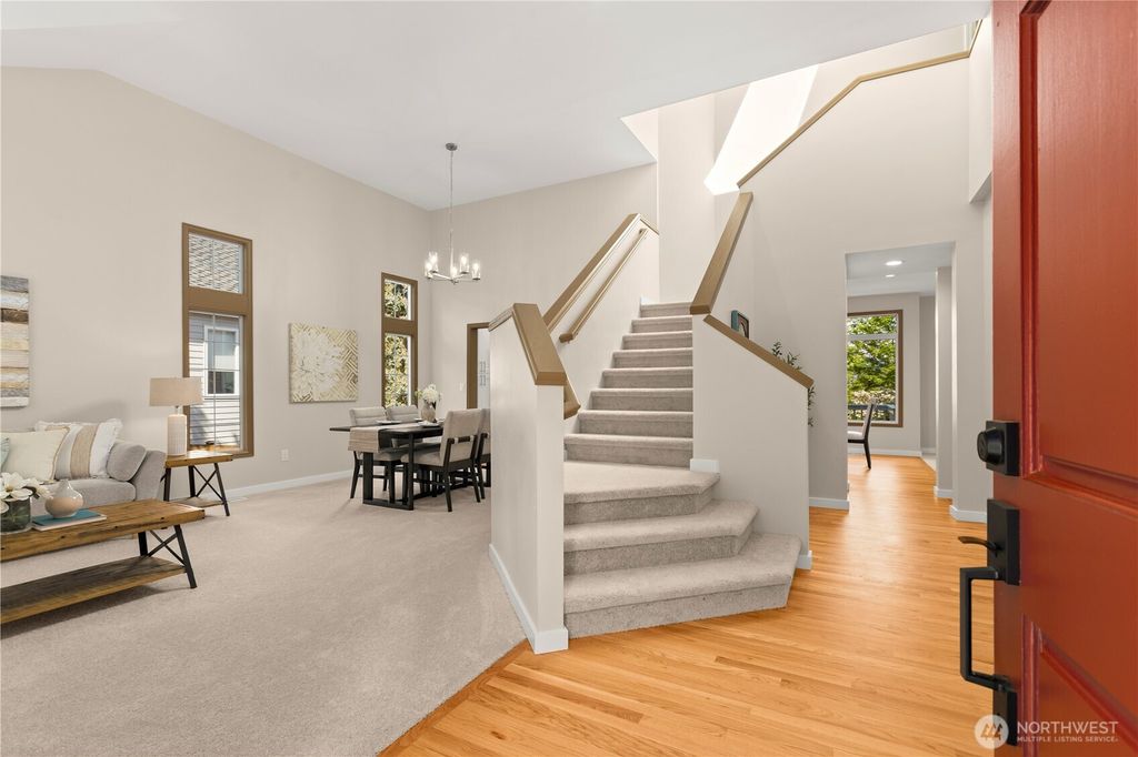 Photo of 10828 180th Court NE, Redmond, WA 98052 (MLS # 2370273)