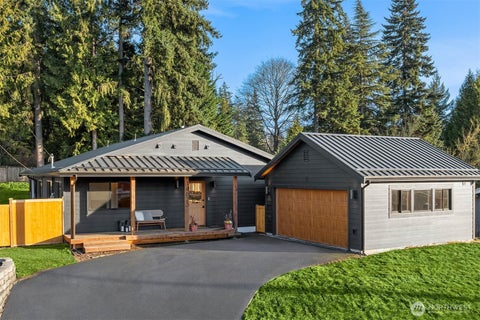 Photo of 14625 SE 14th Street, Bellevue, WA 98007 (MLS # 2547547)