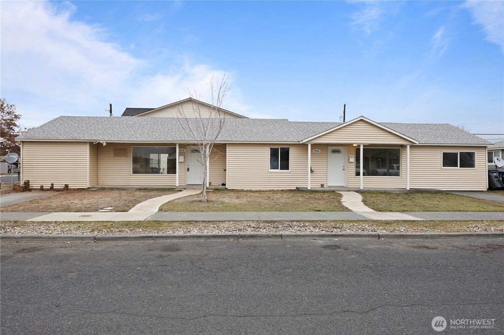 Photo of 904 906 E Alderwood Drive, Moses Lake, WA 98837 (MLS # 2491017)