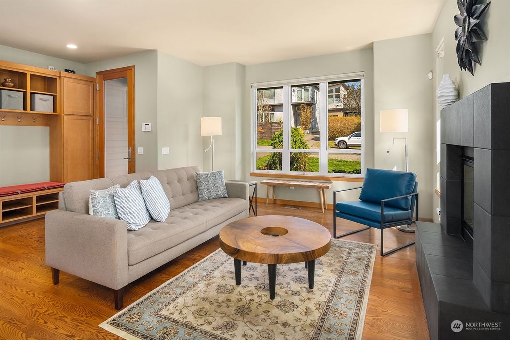 Photo of 11339 40th Avenue NE, Seattle, WA 98125 (MLS # 2058505)